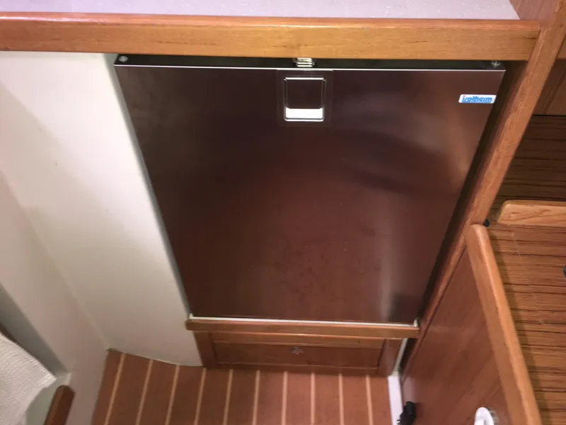 2009 Catalina 375