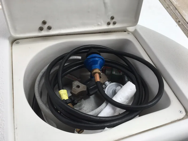 2009 Catalina 375