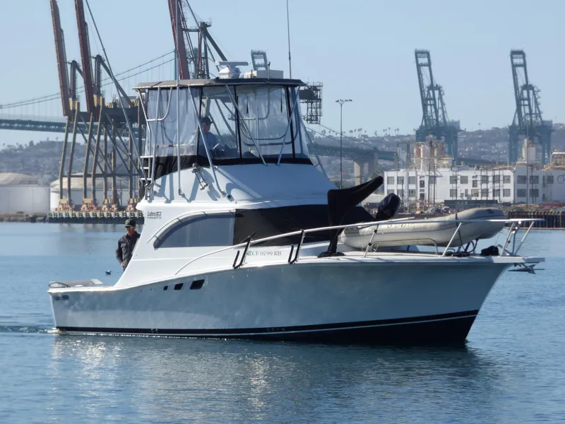 1995 Luhrs Tournament 320 Convertible