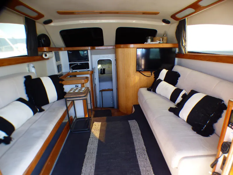 1995 Luhrs Tournament 320 Convertible