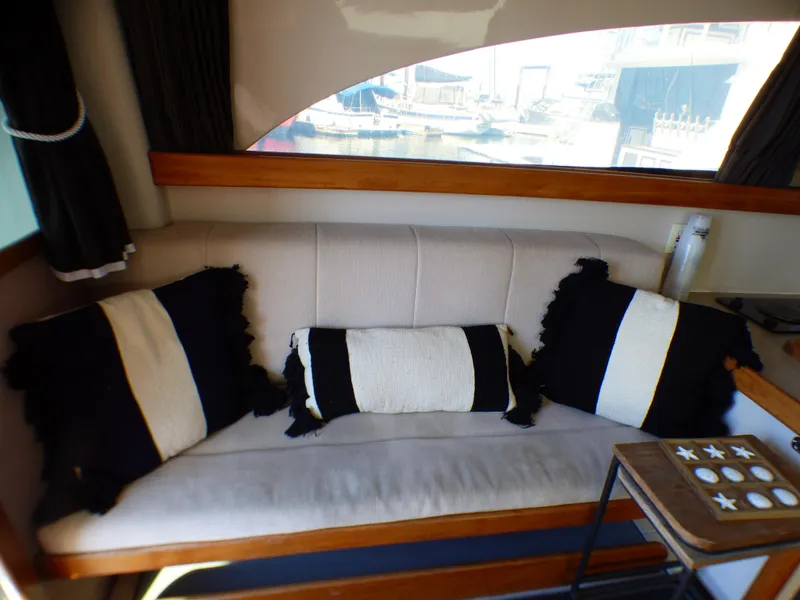 1995 Luhrs Tournament 320 Convertible