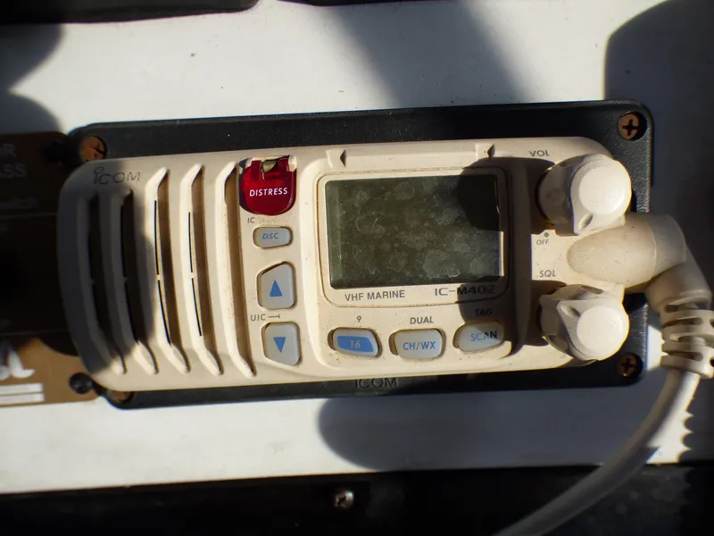1995 Luhrs Tournament 320 Convertible