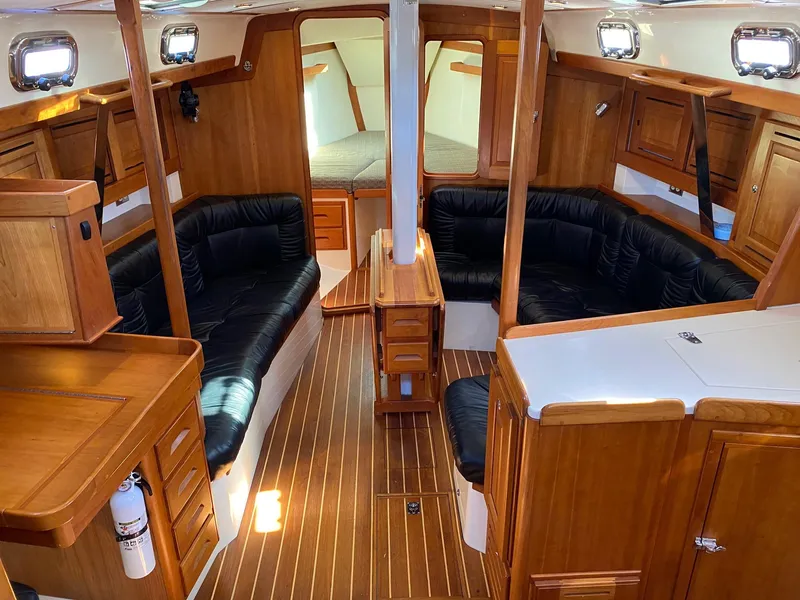 2007 Tartan 3700 CCR