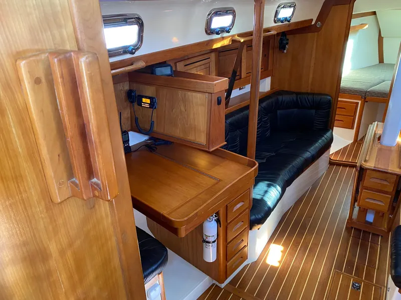 2007 Tartan 3700 CCR