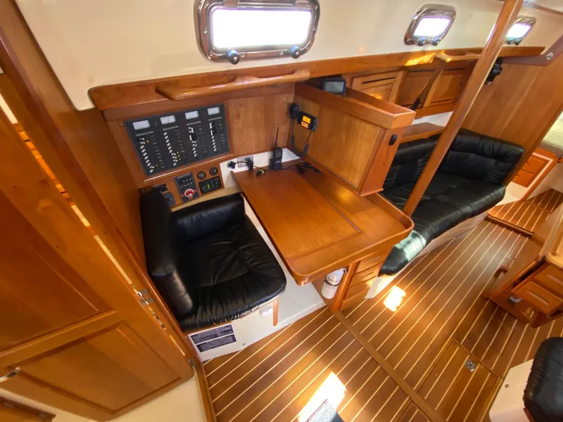 2007 Tartan 3700 CCR