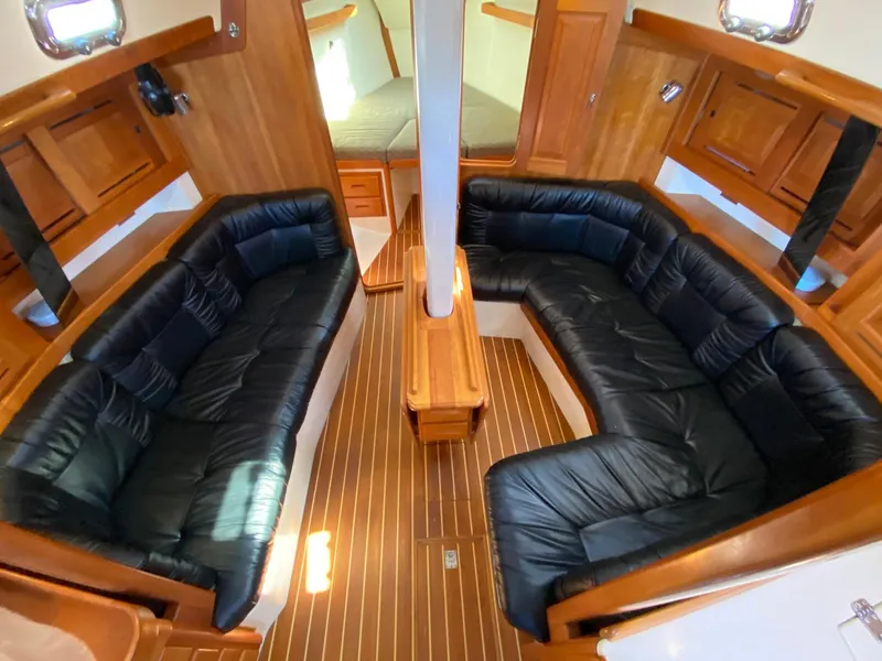 2007 Tartan 3700 CCR