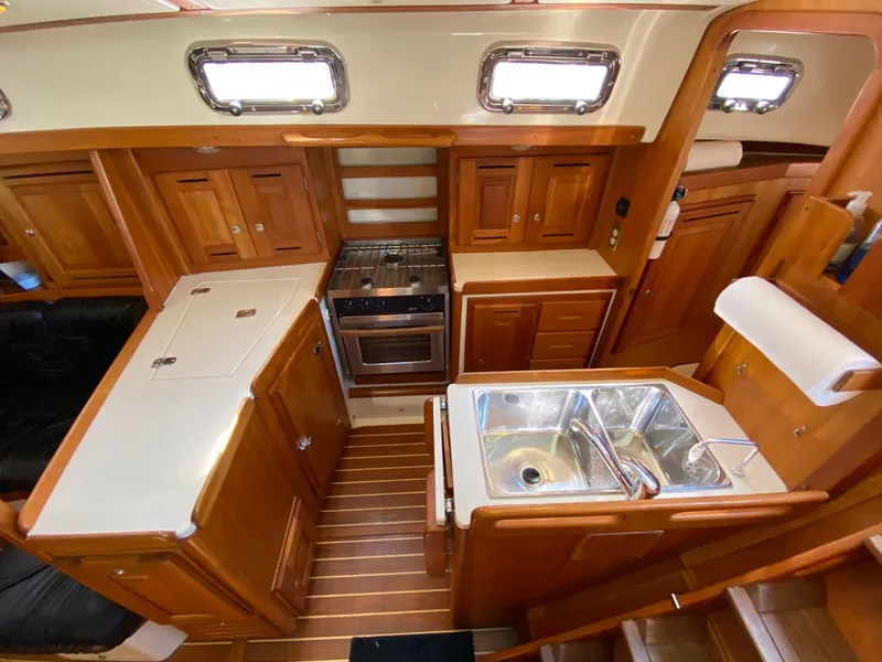 2007 Tartan 3700 CCR