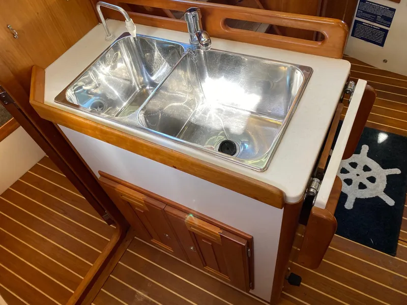 2007 Tartan 3700 CCR