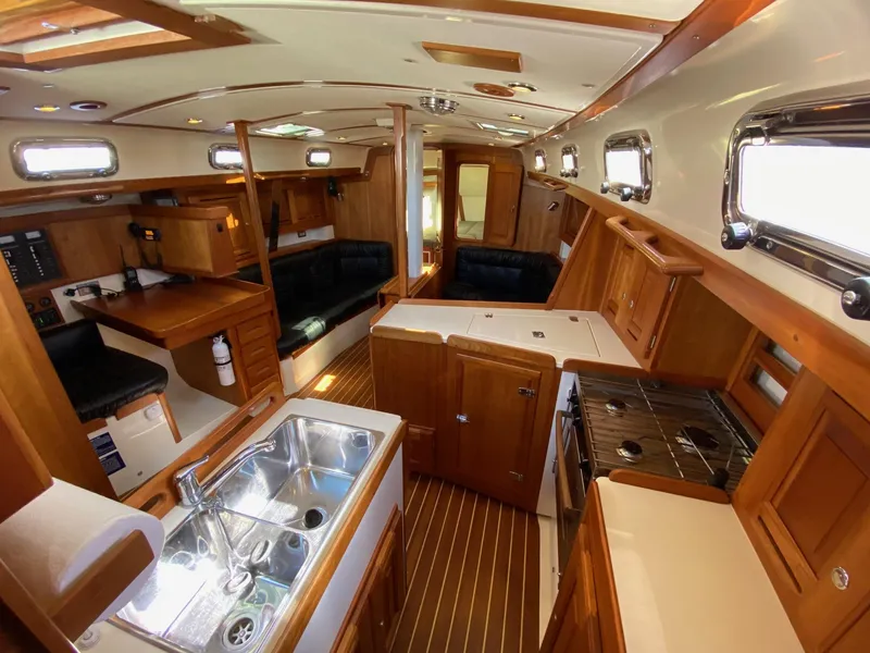 2007 Tartan 3700 CCR