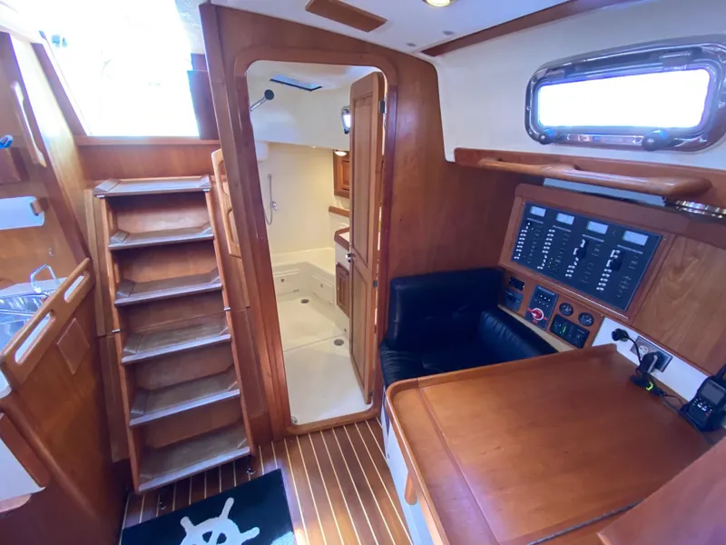 2007 Tartan 3700 CCR
