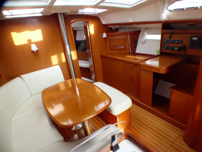 2006 Beneteau America 393
