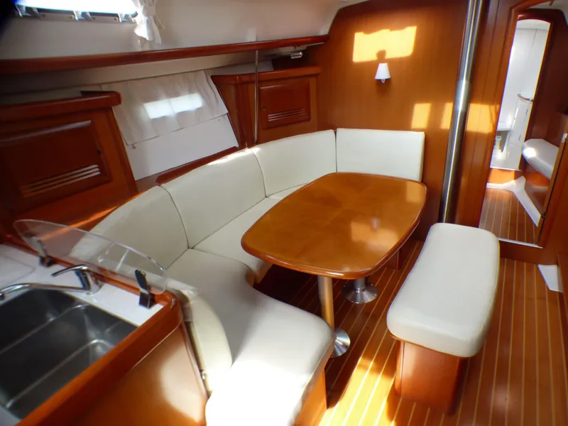2006 Beneteau America 393