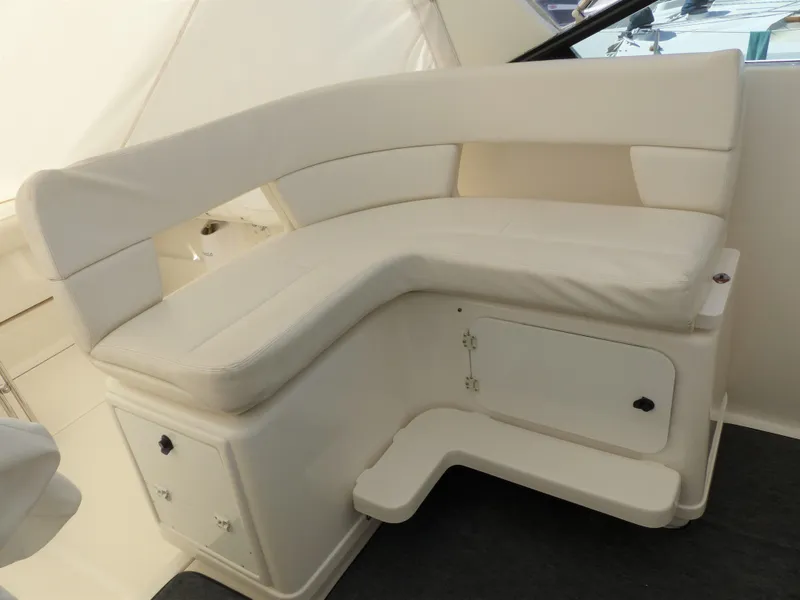1996 Tiara Yachts 3100 Open