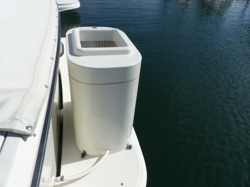 1996 Tiara Yachts 3100 Open