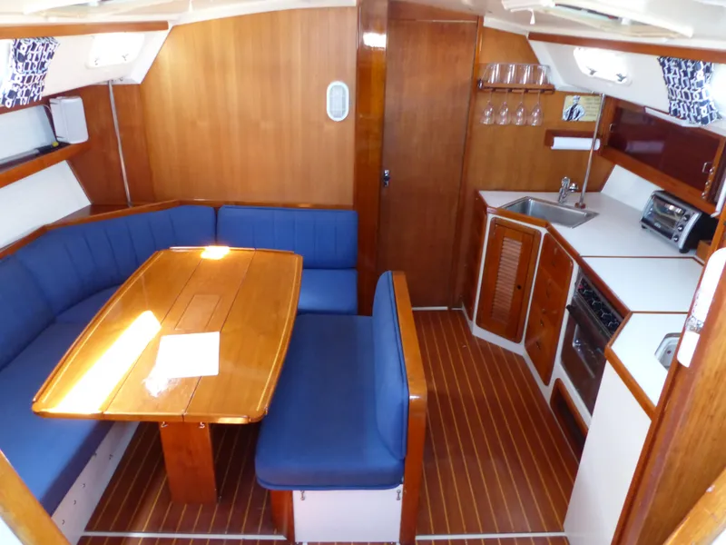 1989 Catalina 42