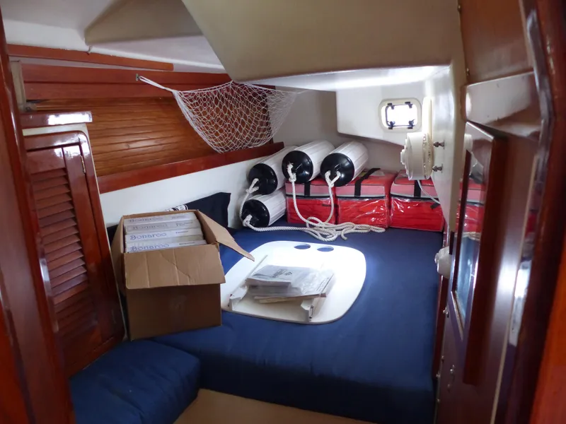 1989 Catalina 42