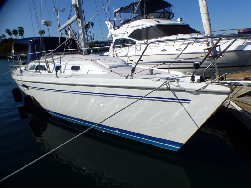 2004 Catalina 350