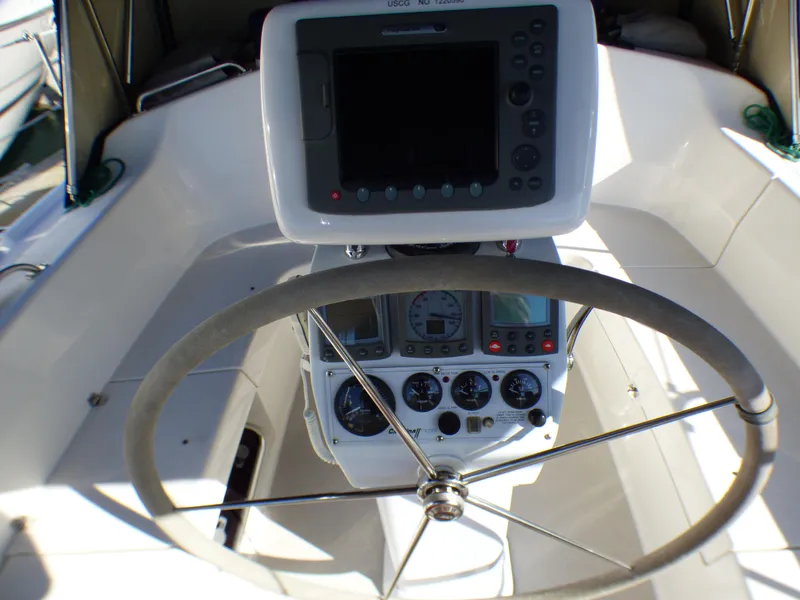 2004 Catalina 350