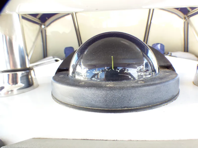 2004 Catalina 350