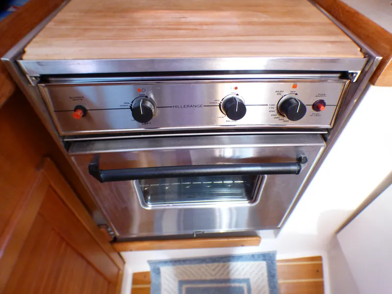2004 Catalina 350
