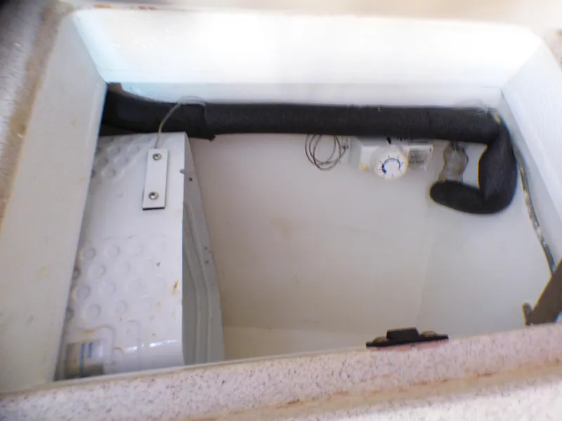 2004 Catalina 350