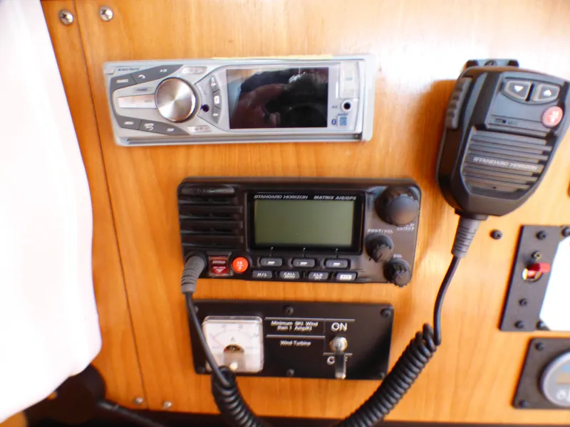 2004 Catalina 350