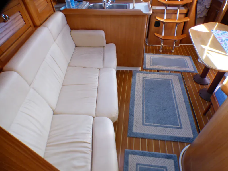 2004 Catalina 350