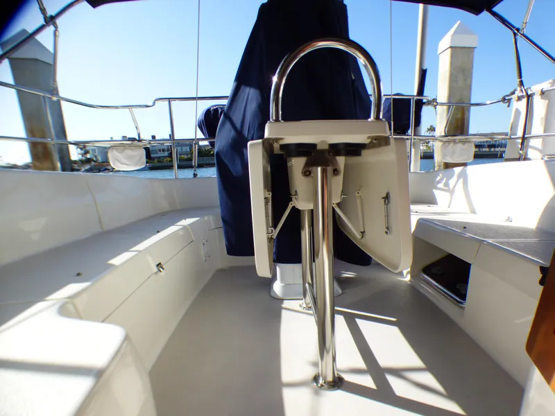 2004 Catalina 350
