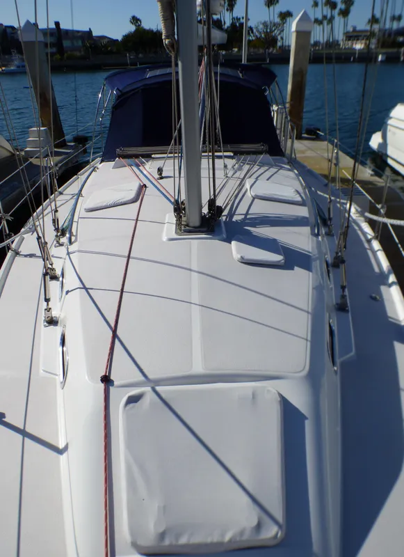 2004 Catalina 350