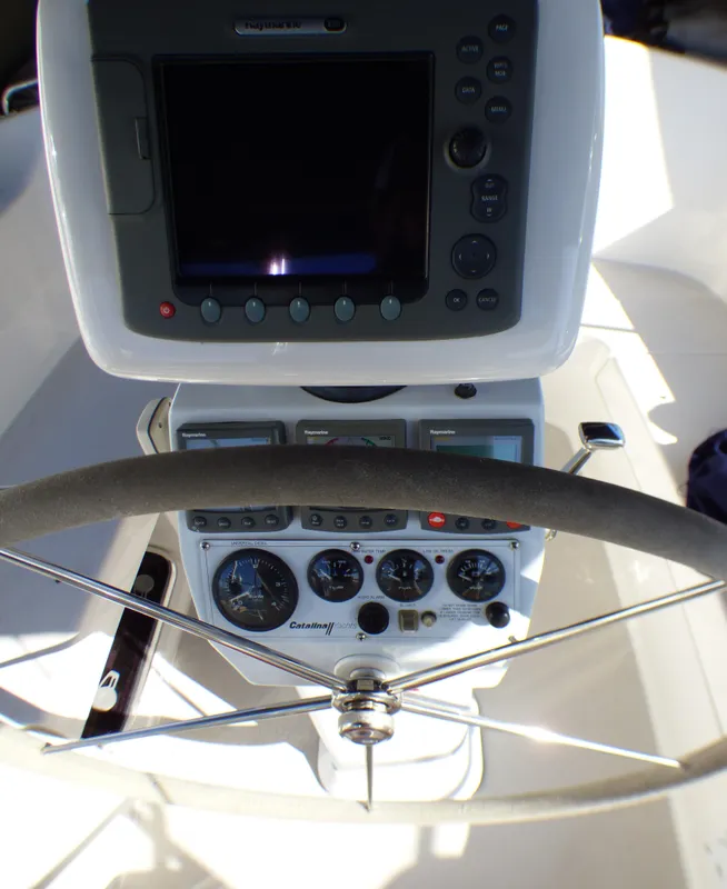 2004 Catalina 350