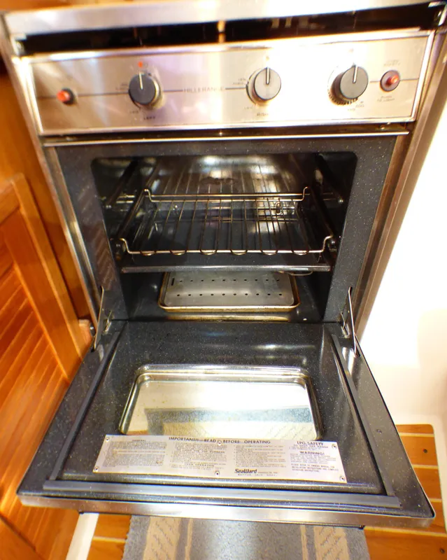 2004 Catalina 350