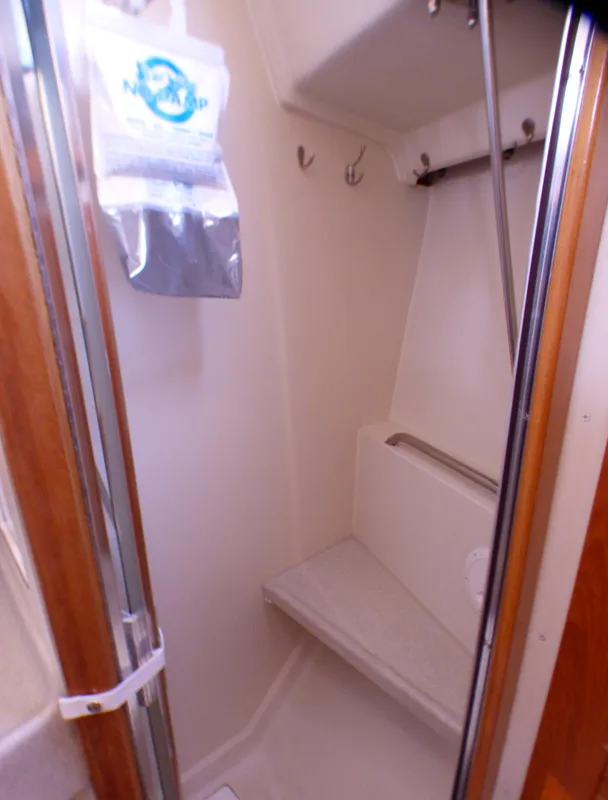 2004 Catalina 350