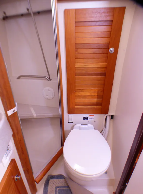 2004 Catalina 350