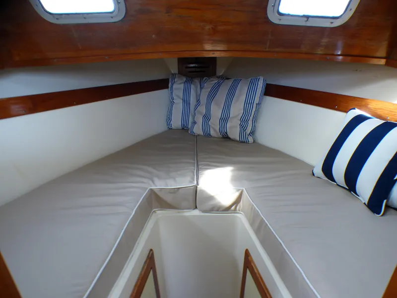 1989 Pearson Coastal Downeast Cruiser