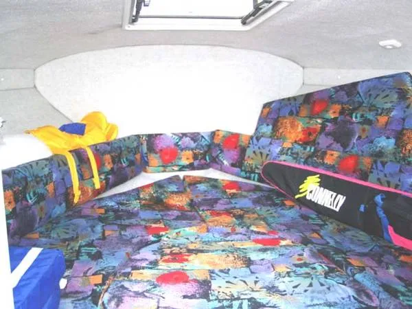 1995 Wellcraft Eclipse 260S with trailer