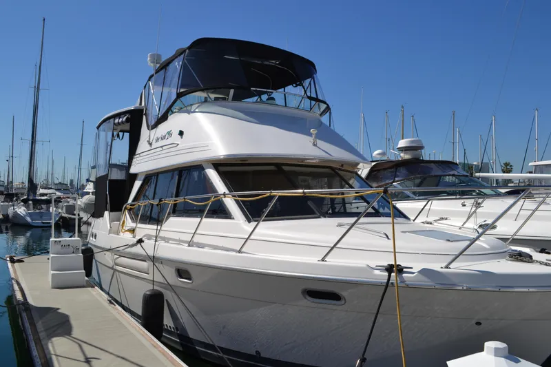 1996 Bayliner 3587 Motoryacht