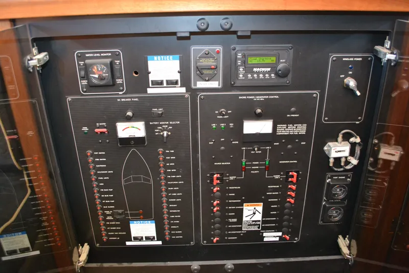 1996 Bayliner 3587 Motoryacht