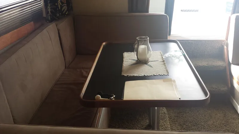 1985 Carver 36 Mariner