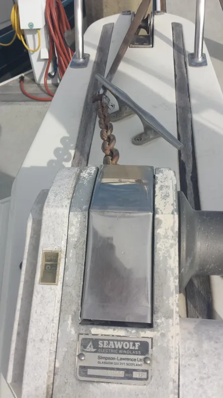 1985 Carver 36 Mariner