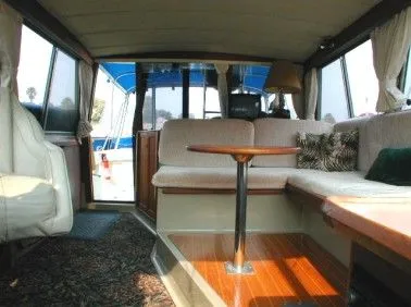 1986 Bayliner 3270 Motoryacht