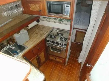 1986 Bayliner 3270 Motoryacht