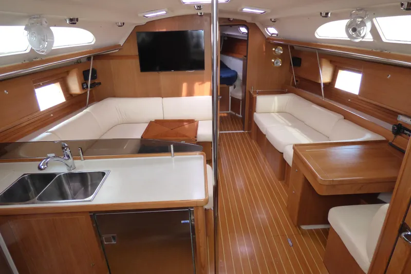2014 Catalina 445