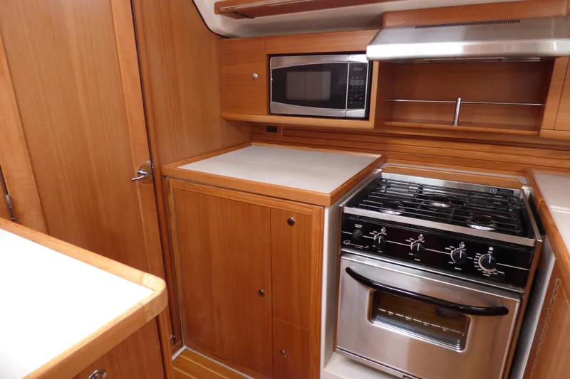 2014 Catalina 445