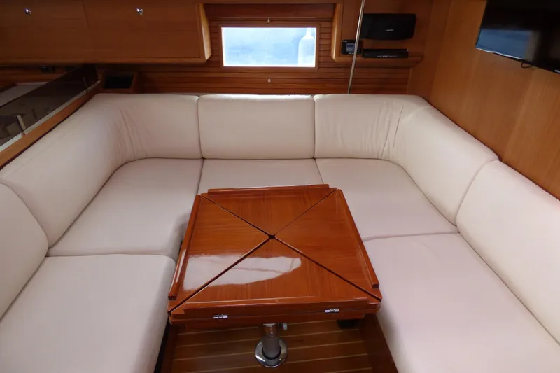 2014 Catalina 445