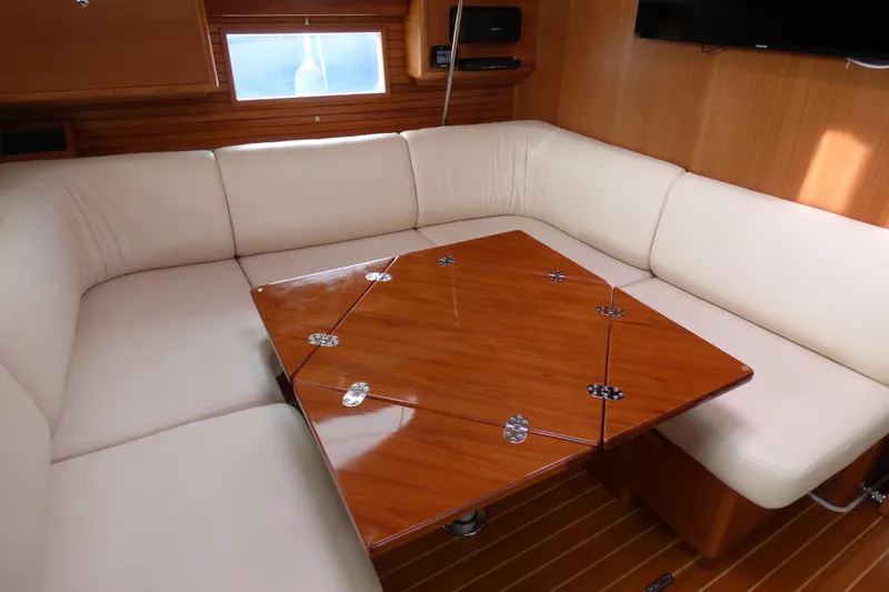 2014 Catalina 445