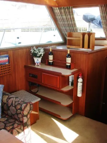 1985 Chris-Craft 382 Commander