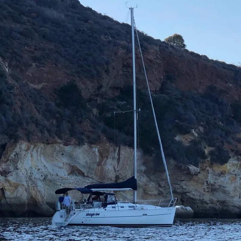 2005 Beneteau 323