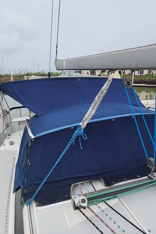 2004 Catalina 42 MkII