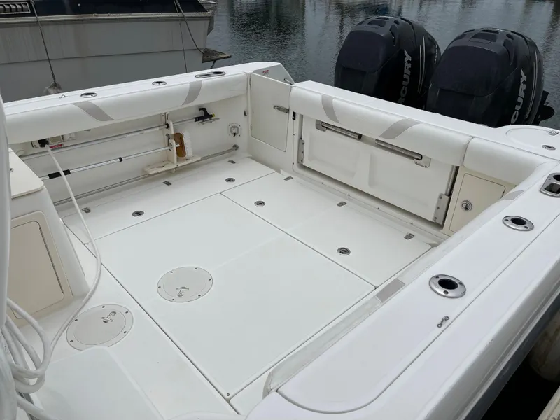 2008 Boston Whaler 285 Conquest