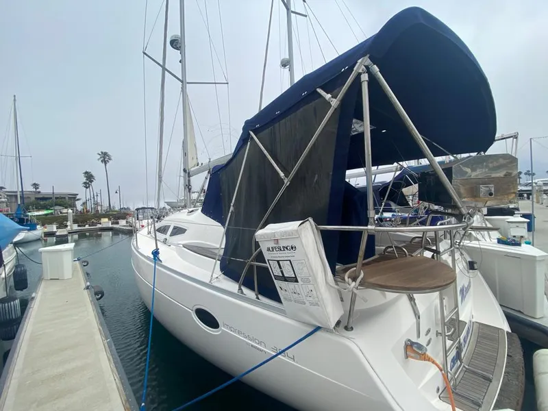 Port Side + Shade/Wind Curtains